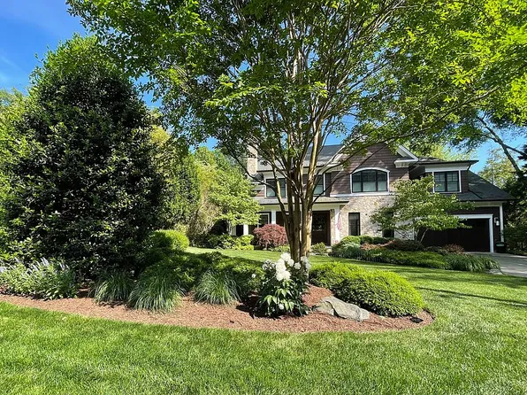 5661 Bent Branch Rd, Bethesda, MD 20816