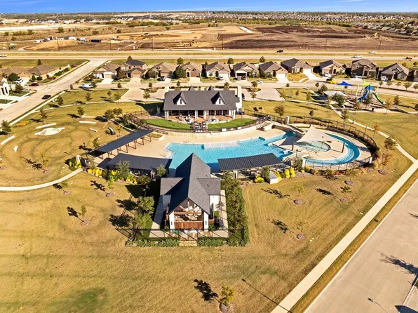 15840 Farringdon St, Justin, TX 76247