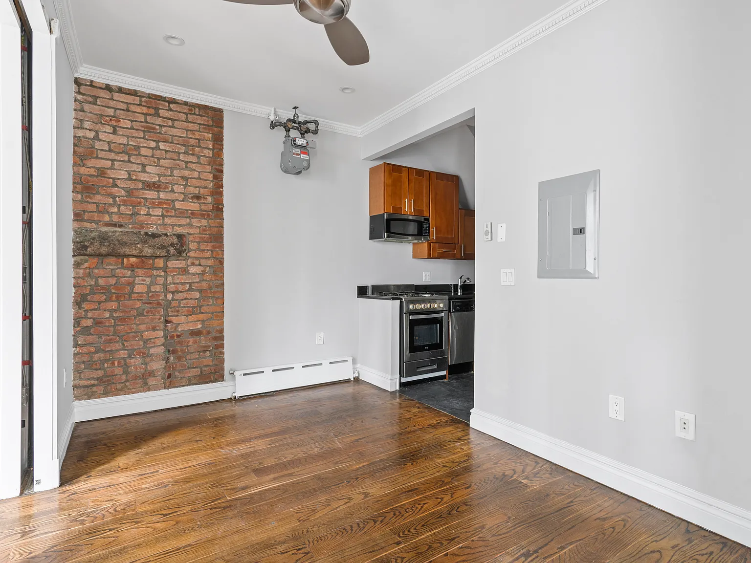 459 West 50th Street — Photo 3