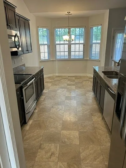 7798 High Maple Cir — Photo 3