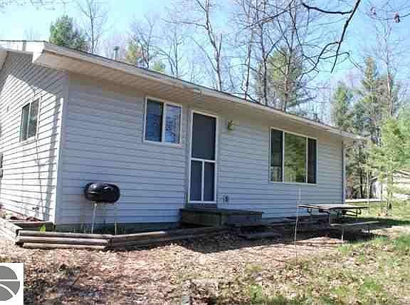 2nd image of 134 Island View Dr