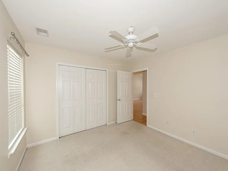1005 Summerhaven Pl #F — Photo 17
