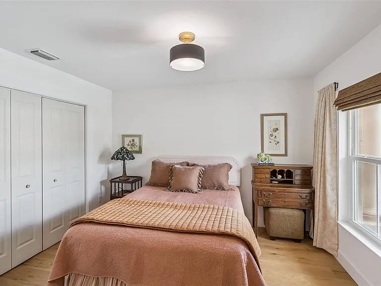 1304 Santa Rosa Ct — Photo 15