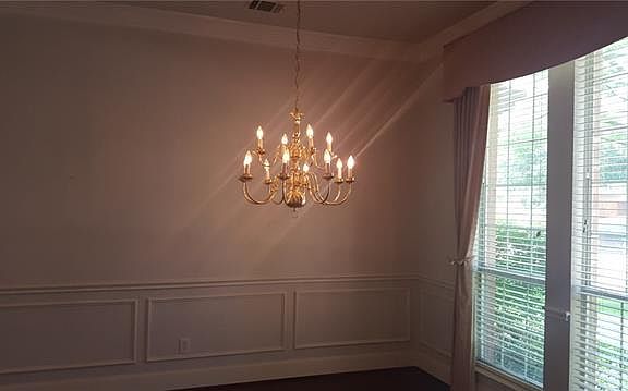 5th image of 2108 Ironside Dr