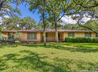 209 Sequoia Dr, Hollywood Park, TX 78232