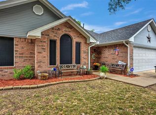 766 S Valentine Dr, Sherman, TX 75090