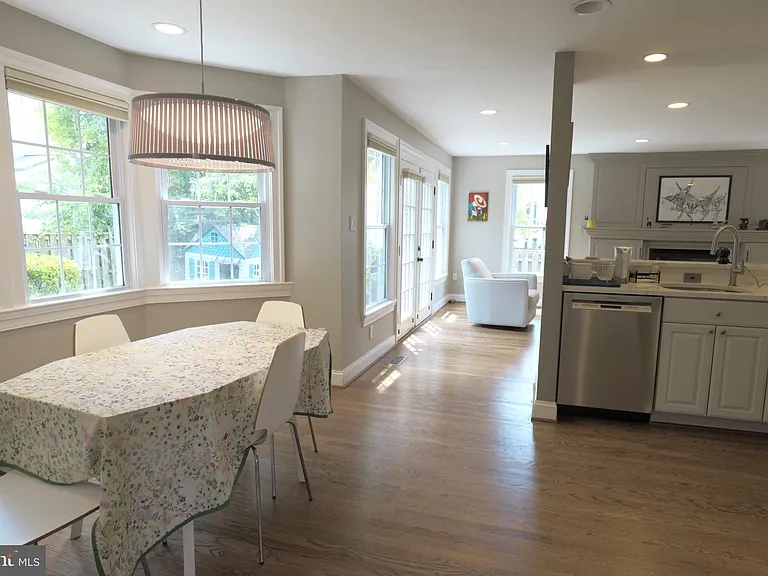 4536 Fairfield Dr — Photo 12