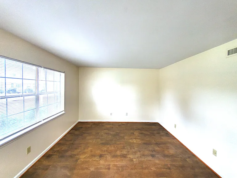 1002 Willow Dr #109 — Photo 6