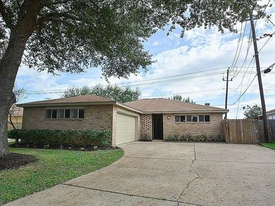 8834 Fern Valley Dr, Houston, TX, 77044
