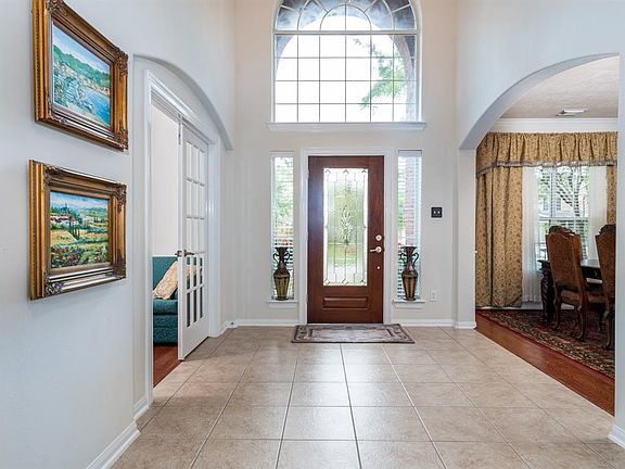4th image of 14415 Country Haven Ct