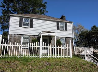 102 Clinton Dr, Pittsburgh, PA 15235
