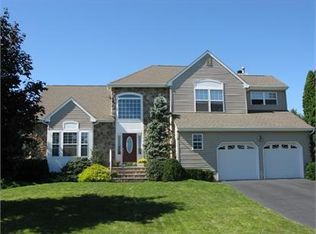 8 Crenshaw Dr, Flanders, NJ 07836