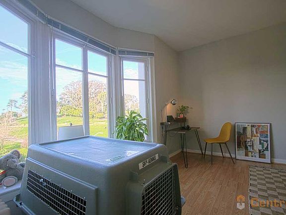 2nd image of 2135 Sacramento St #41