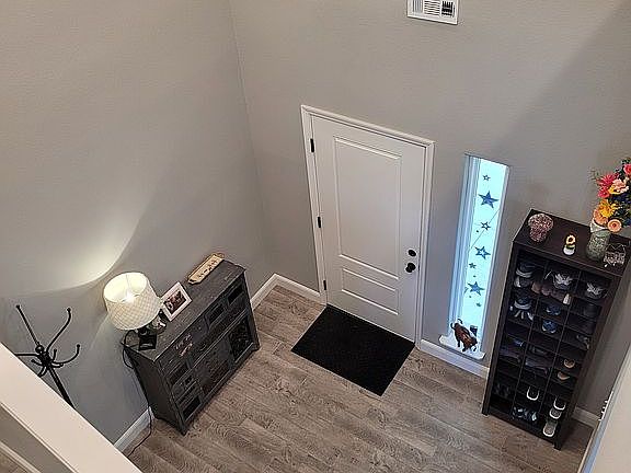 entry way from upstairs