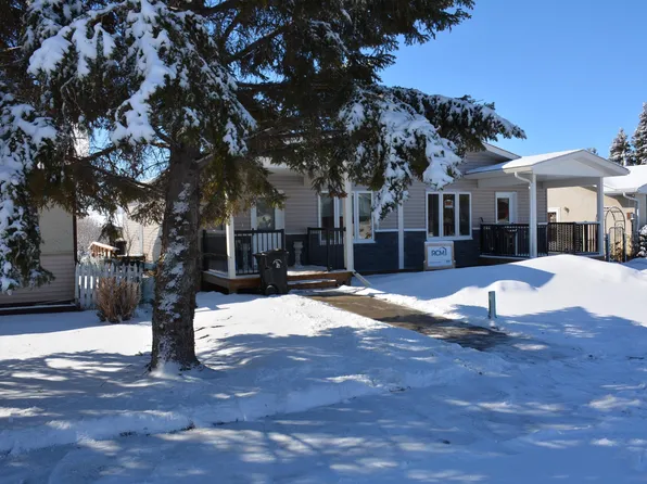 4313 54th Ave, Barrhead, AB T7N 1J8