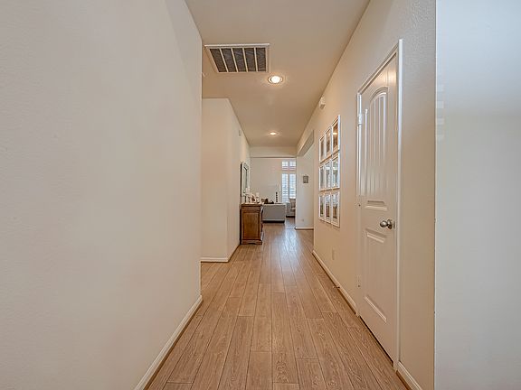 4th image of 4931 Keegan Run Dr