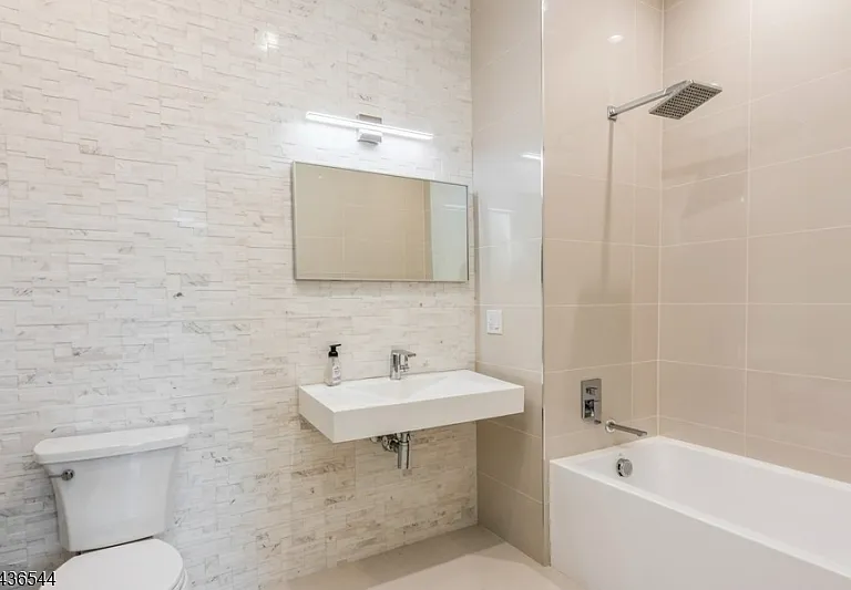 14 2nd St #3D — Photo 3