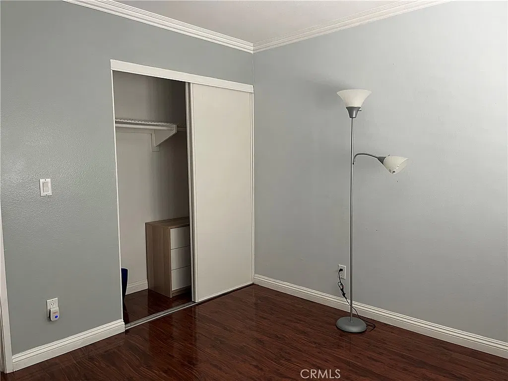 1 bed, 110 sqft, $1,200 — Photo 3
