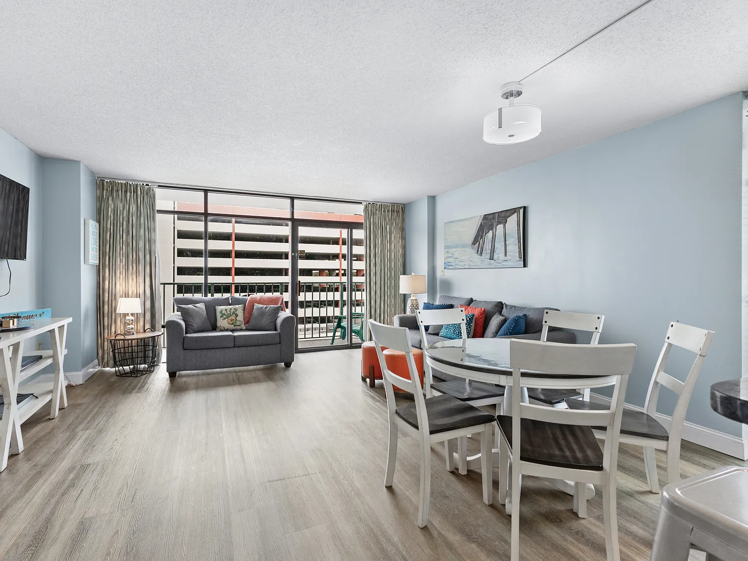 2 bed, $1,800 — Photo 4