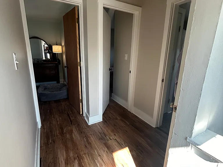 228 W Maple Ave E — Photo 10