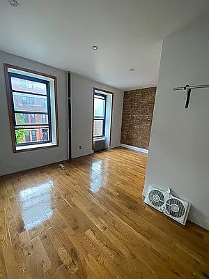 1st image of 511A Greene Ave #2