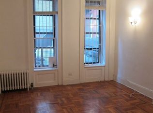924 3rd Ave APT 2A, New York, NY 10022
