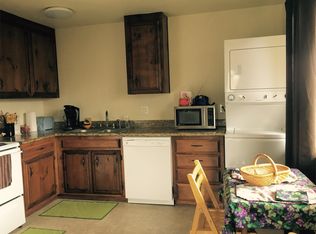 209 Wright Ln APT 3, Lakeport, CA