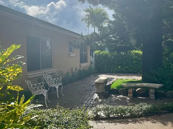 10511 SW 127th Ct, Miami, FL 33186