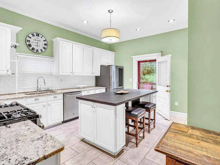 519 Rankin St NE — Photo 10