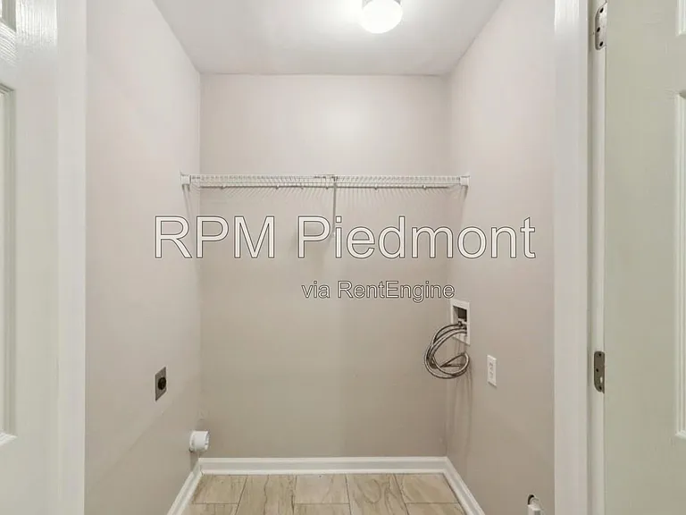 739 Prince Pl NW — Photo 22