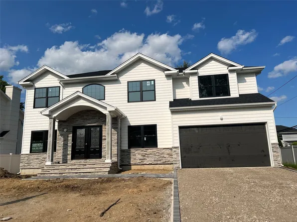 8 Madison Avenue, Jericho, NY 11753