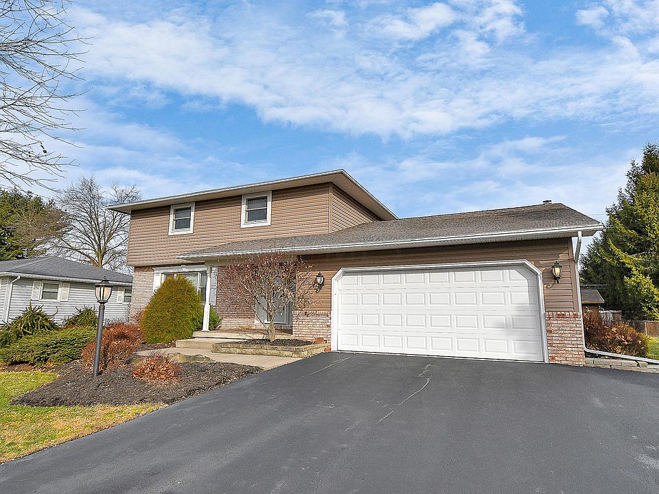 1st image of 232 Brenton Dr