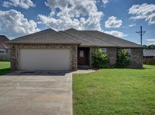 406 Todd Ln, Mount Vernon, MO 65712