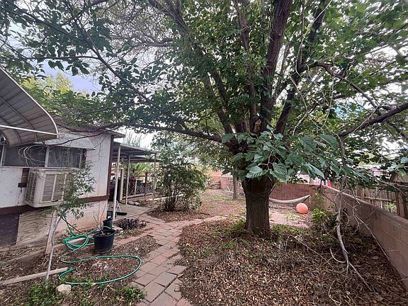 3rd image of 1408 Mobile Ct