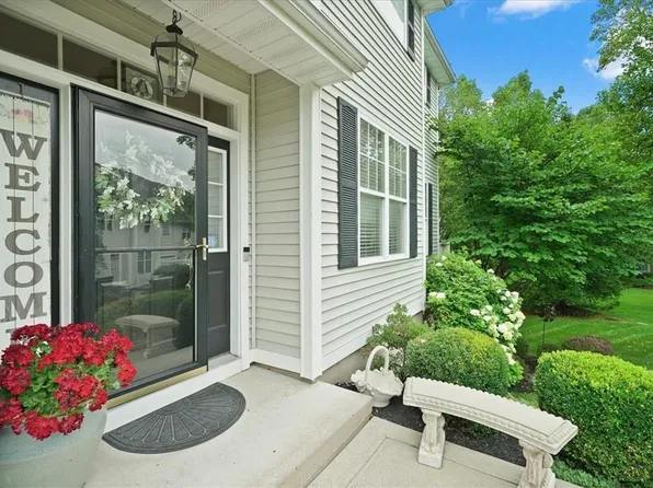 33 Putters Way, Middletown, NY 10940