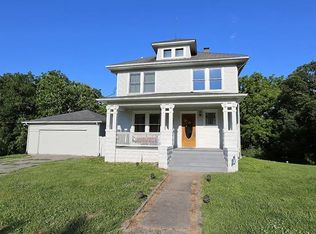 1600 Koch Rd, O'Fallon, MO 63366