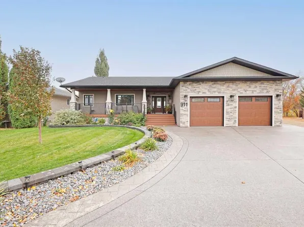 911 N 2nd Ave W, Brooks, AB T1R 0B7