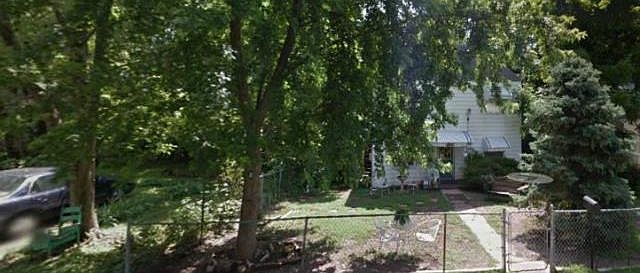 1st image of 2909 Topping Ave