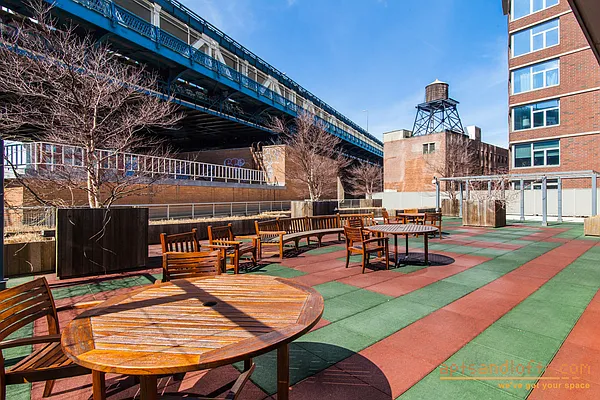 Sold by aptsandlofts.com | media 7