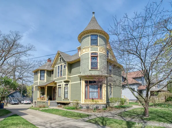 345 Paris Ave SE, Grand Rapids, MI