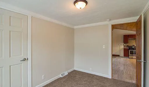 15305 Wacousta Rd — Photo 6