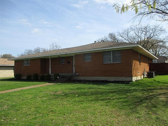 2nd image of 523 Highlands Dr