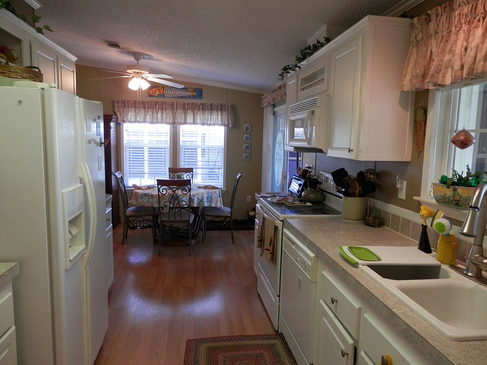 1st image of 9190 Pinehaven Way