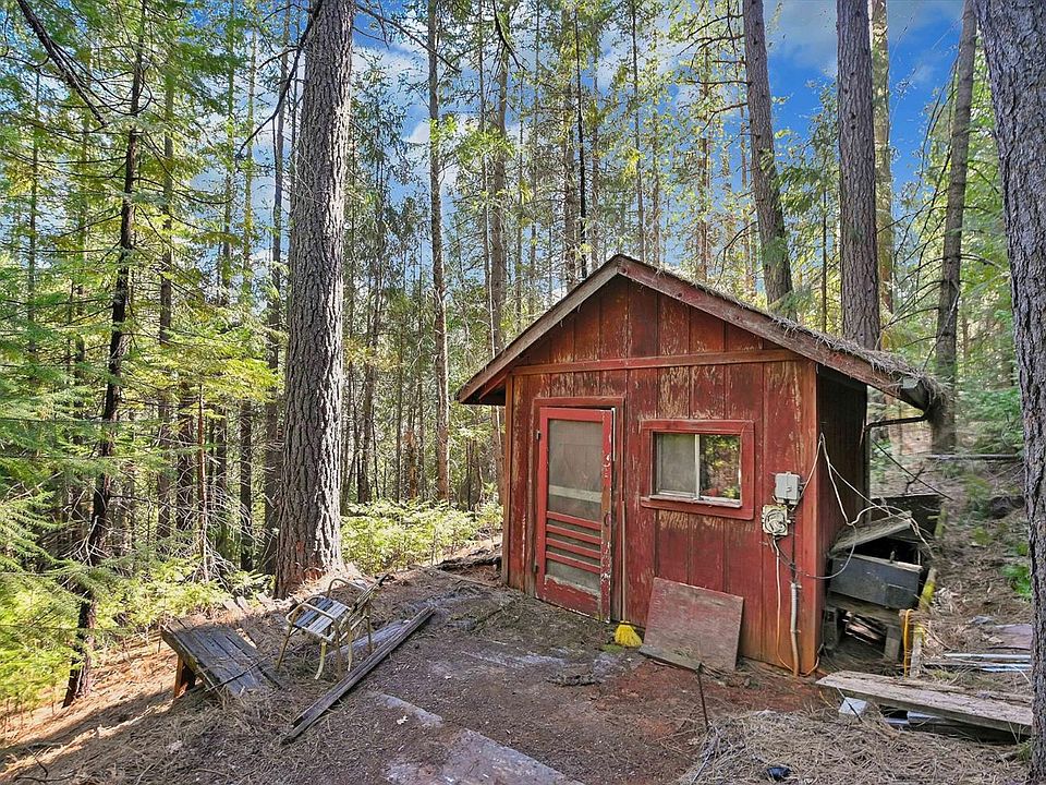 1st image of 27190 Columbia Dr
