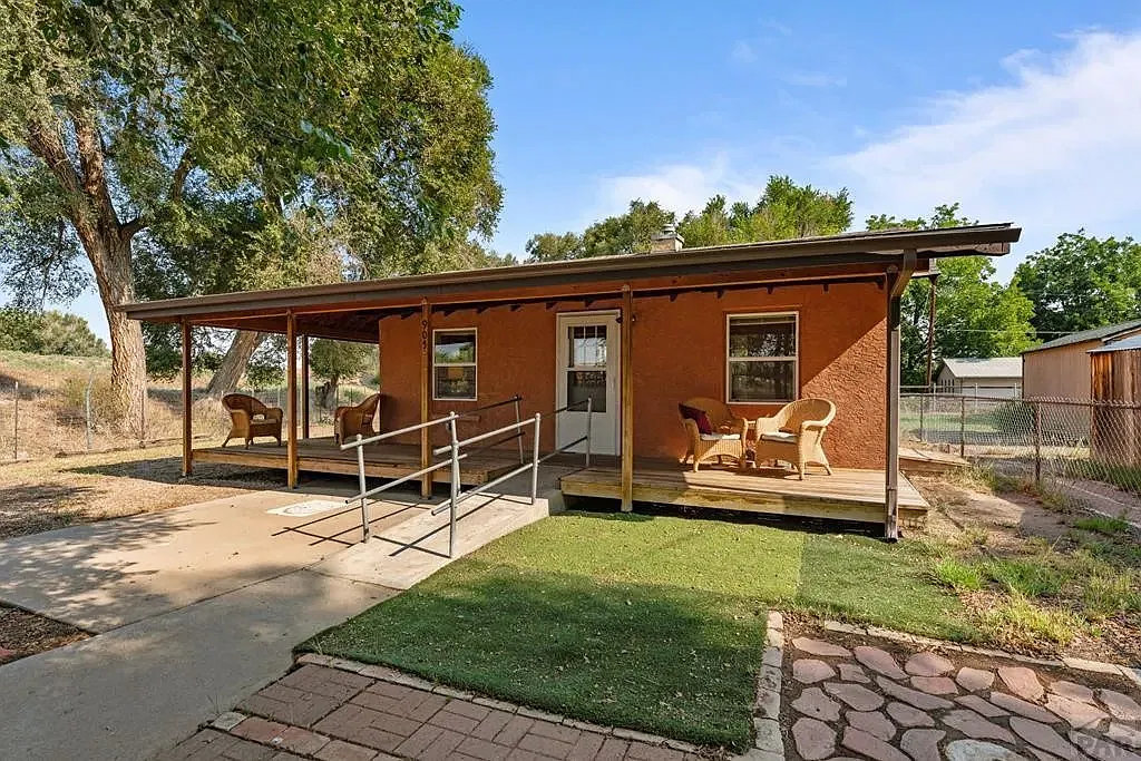 1 bed, 692 sqft, $900 — Photo 3