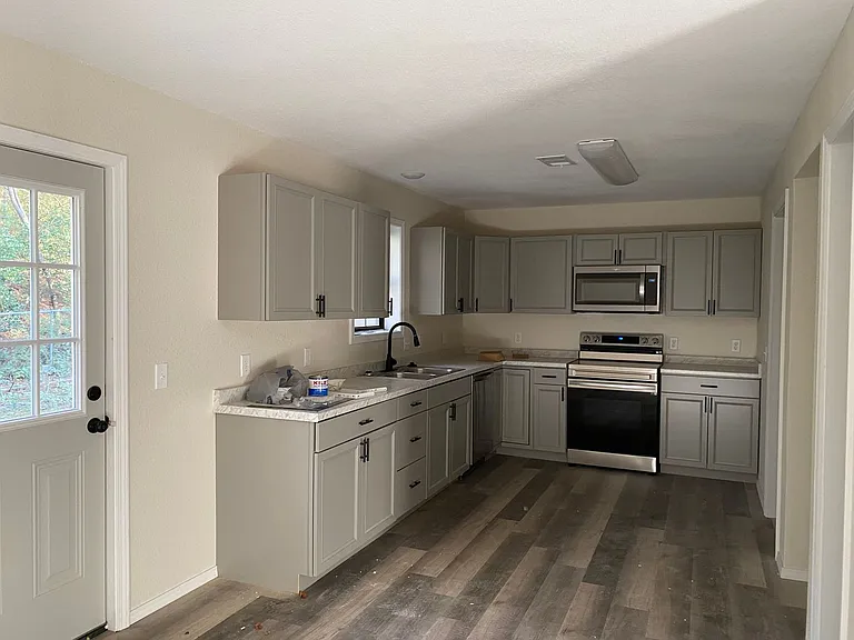 1205 S Muskogee Ave — Photo 11