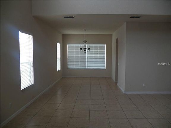 2nd image of 3865 Shoreview Dr