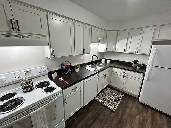 4th image of 22266 Civic Center Dr #2111