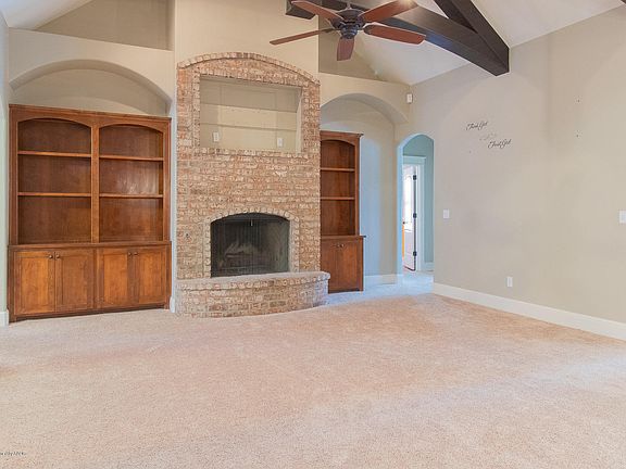 4th image of 6102 Glenwood Dr