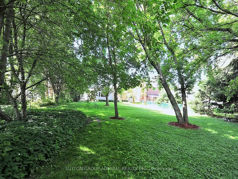 62 May Ave — Photo 48